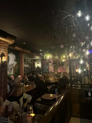 Abendstimmung im Lokal